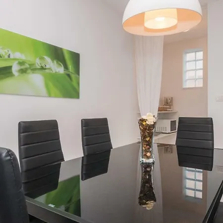 Cozy Apartman * بولا