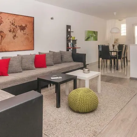 Cozy Apartman شقة بولا