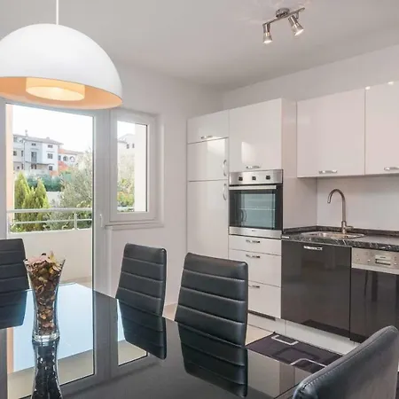 Cozy Apartman *